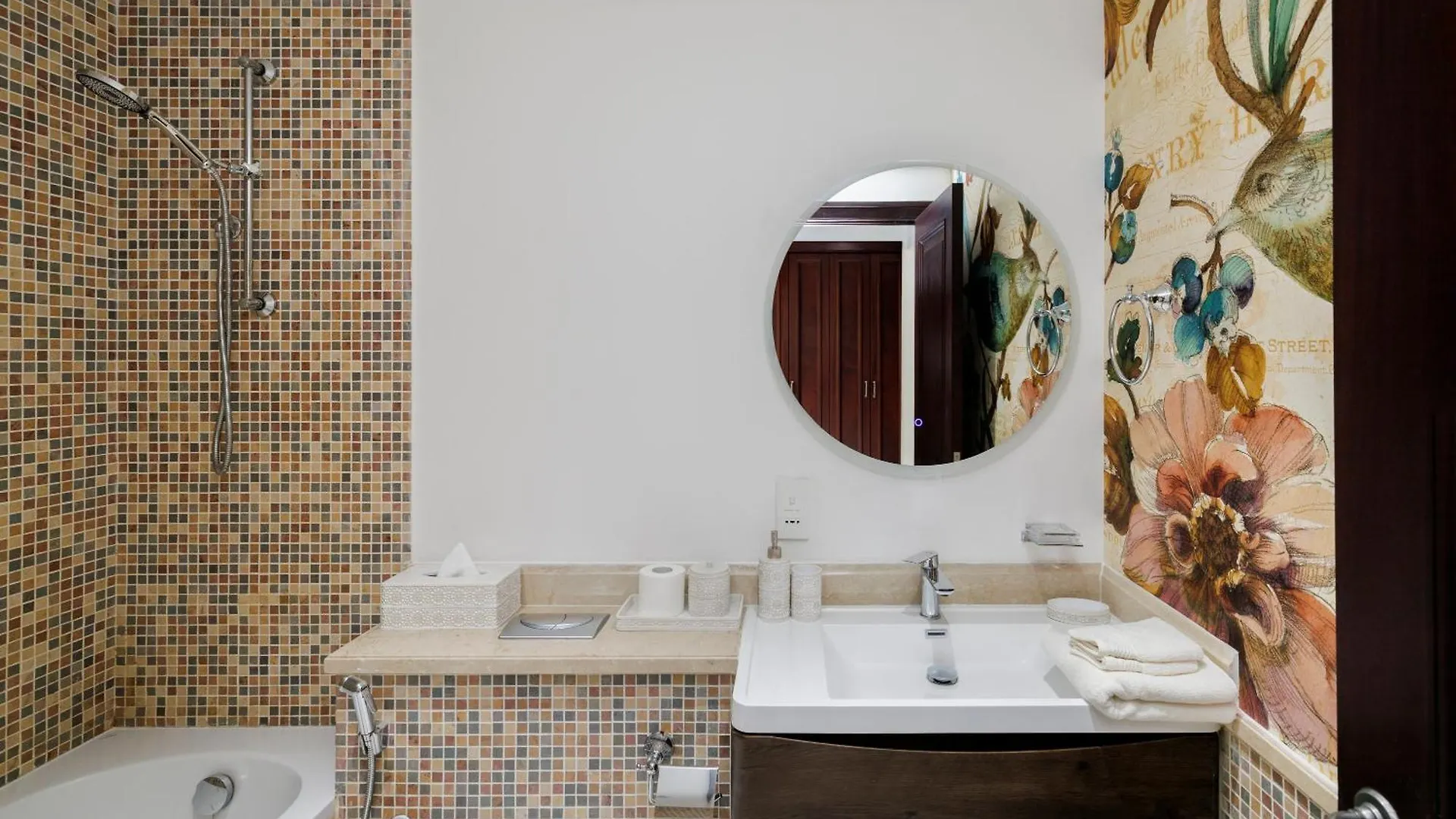 Luxury 1-Br Apartment Near Burj Dubai 0*,  United Arab Emirates